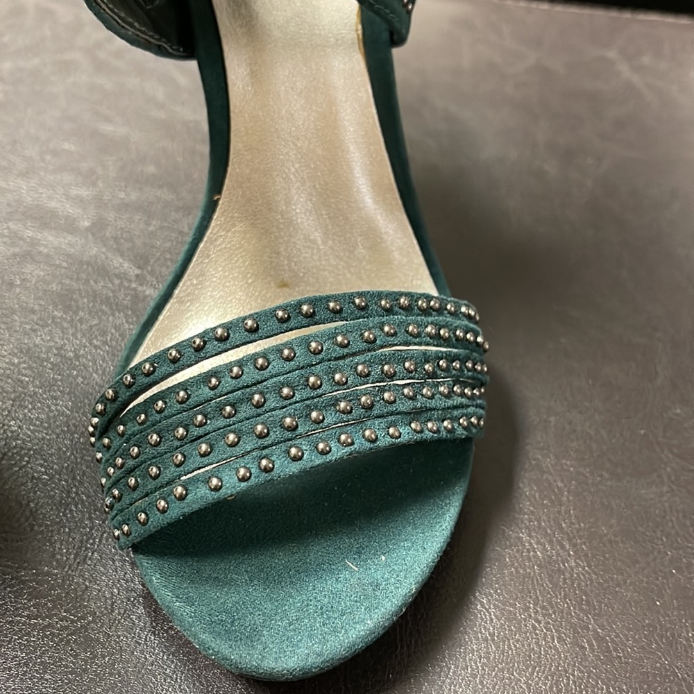 deep green heels